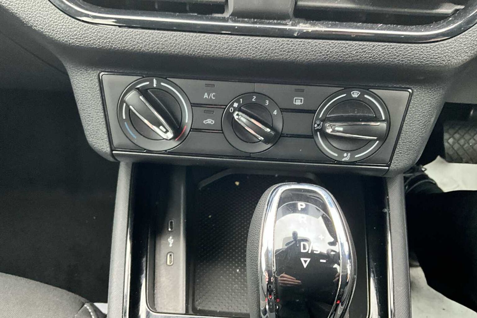 SKODA KAMIQ 1.0 TSI 110 SE 5dr DSG